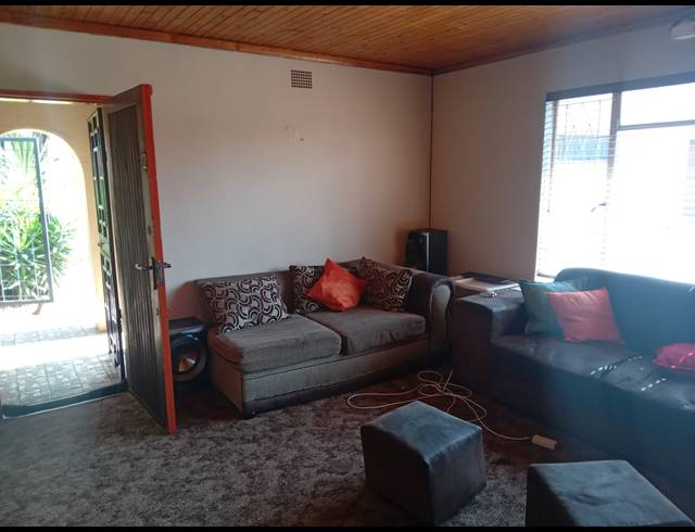 3 BEDROOM HOUSE FOR SALE IN STRUBENVALE